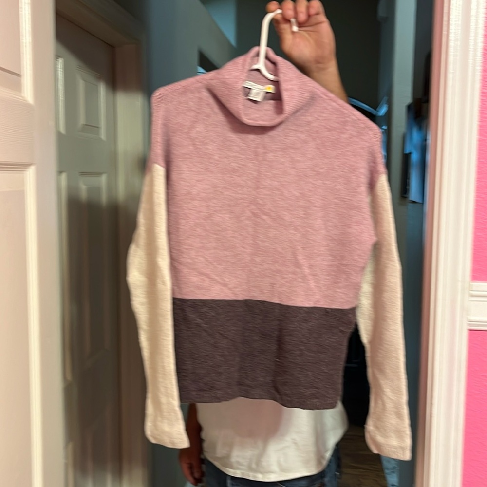 CC California sweater medium pink, brown, and off white